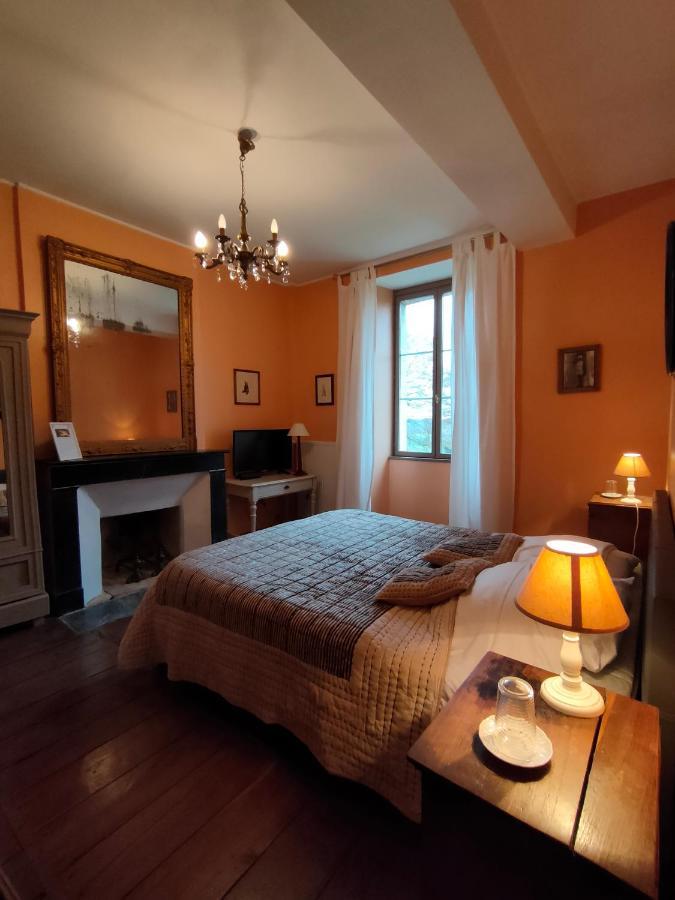 Domaine De Panissac Bed & Breakfast Berneuil  Rom bilde